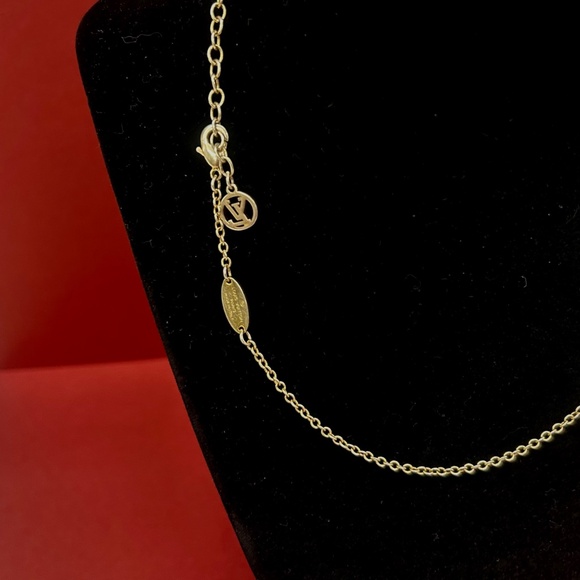 Louis Vuitton LV Iconic Necklace - Picture 3 of 5